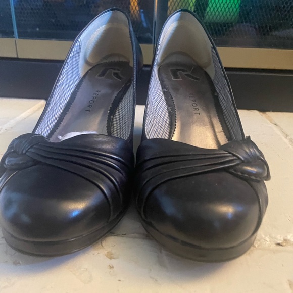 Report Black Wedge Shoe  Sz 7 - Picture 4 of 6